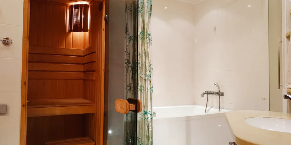 Просторные апартаменты Апарт-Комфорт с сауной и рабочим кабинетом