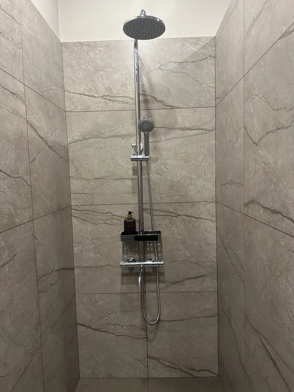 Коттедж "Грей Вилла"  на берегу водоема с потрясающими видами