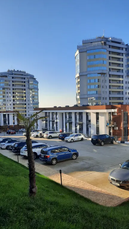 Квартира с посудомойкой, балконом и бассейном