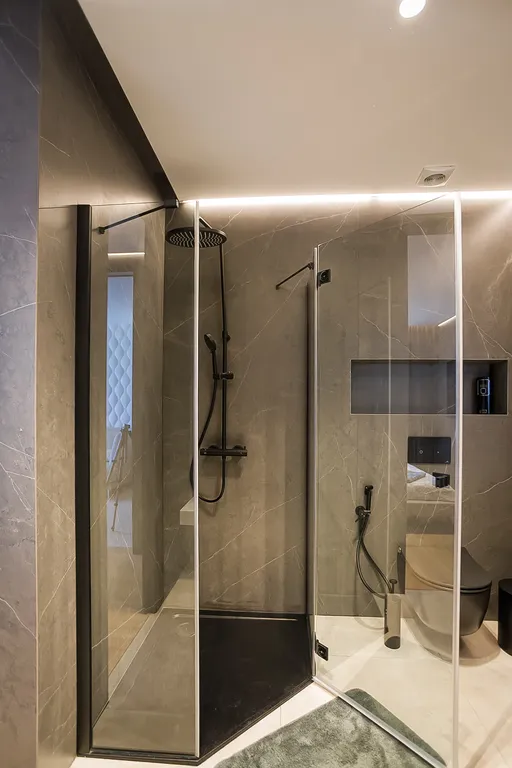 Большой апартамент с итальянским ремонтом с видом на море в приморском