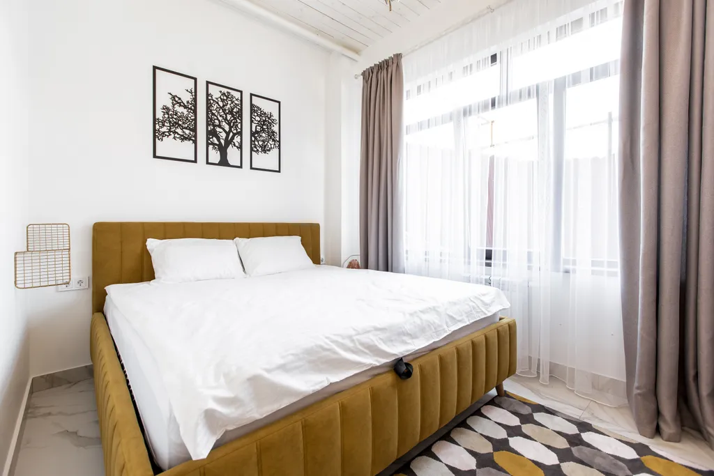 New lux apart с 3-спальнями в центре поляны