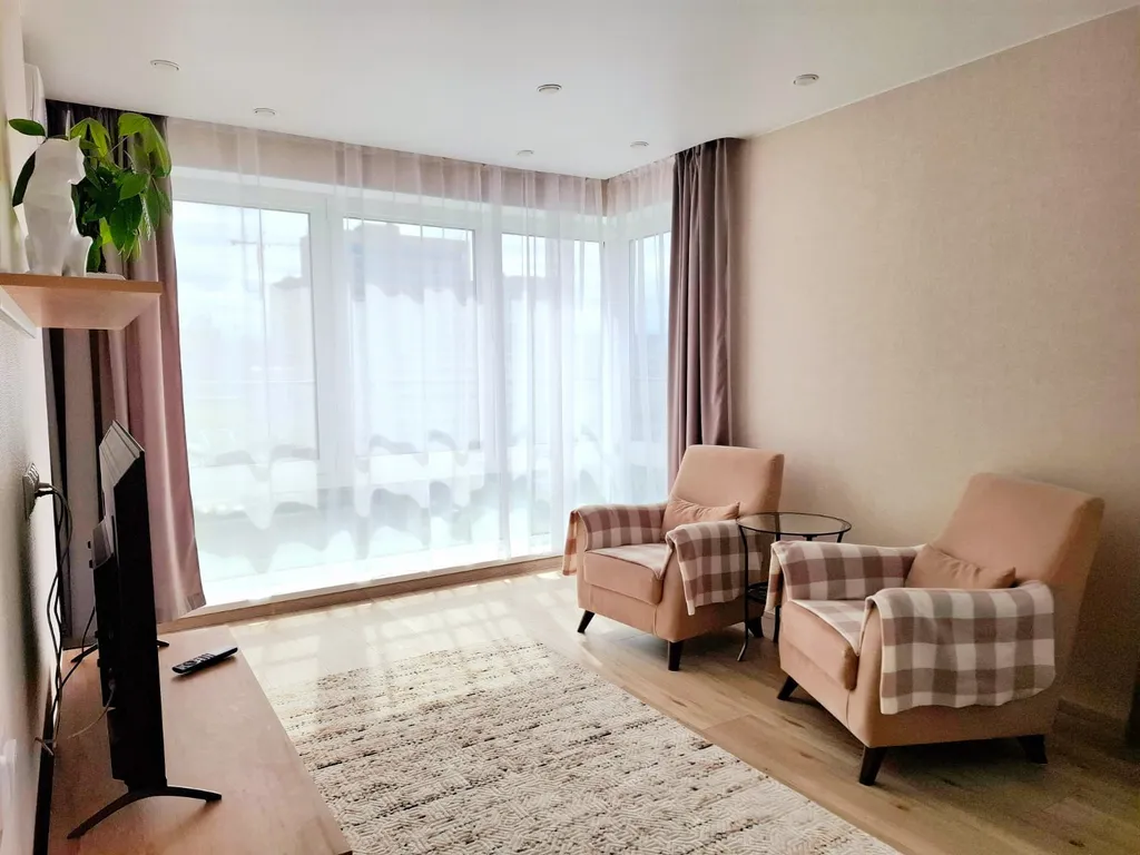 2+ с панорамным видом идеальна во всем