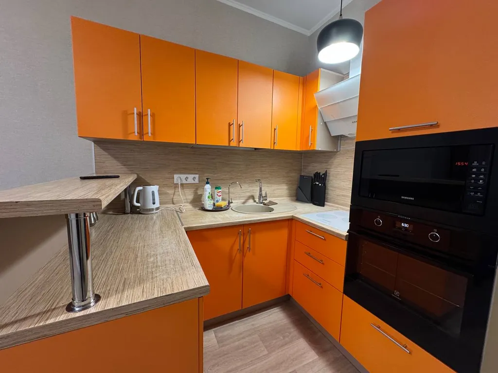 Новая однокомнатная квартира 1+ возле ТР "Аура"