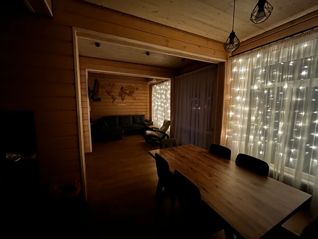 Дом на берегу Волжского водохранилища