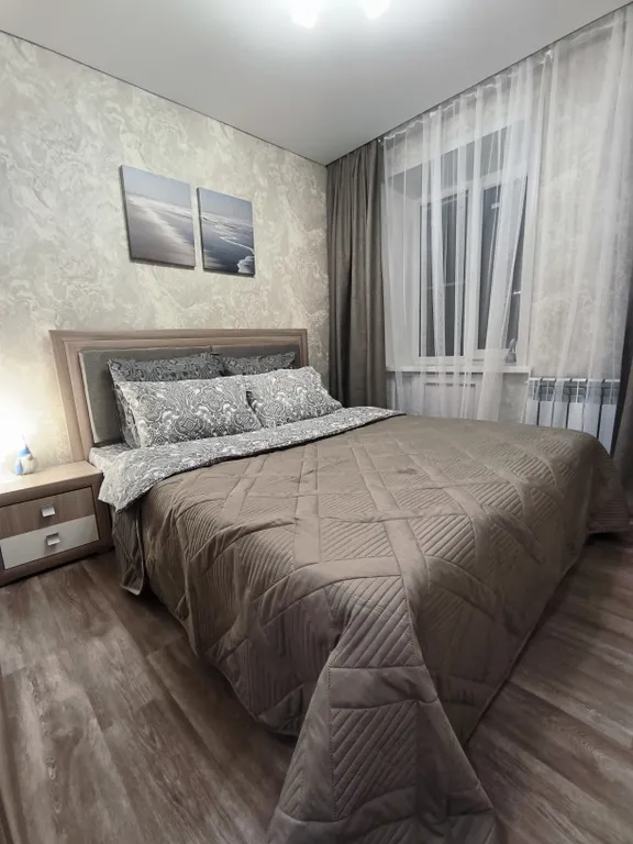 Уютная квартира в центре города — аренда посуточно в Ишим