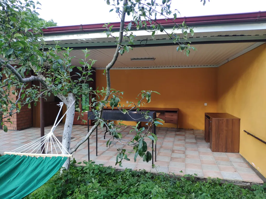 Двухэтажная дача с участком