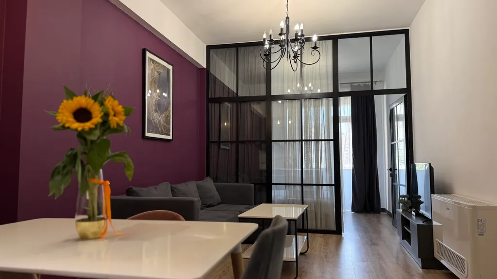 Уютный апартамент с 2 спальнями рядом с Сизнс парк