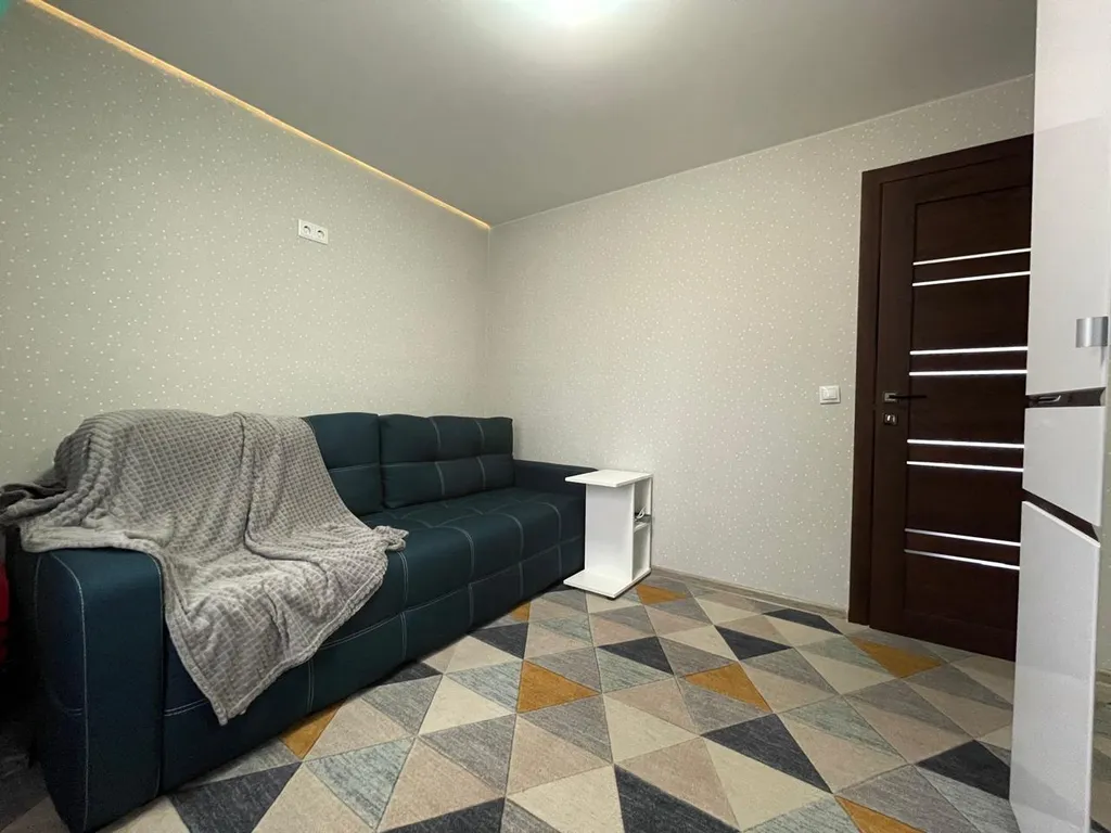 Загородный дом с беседкой