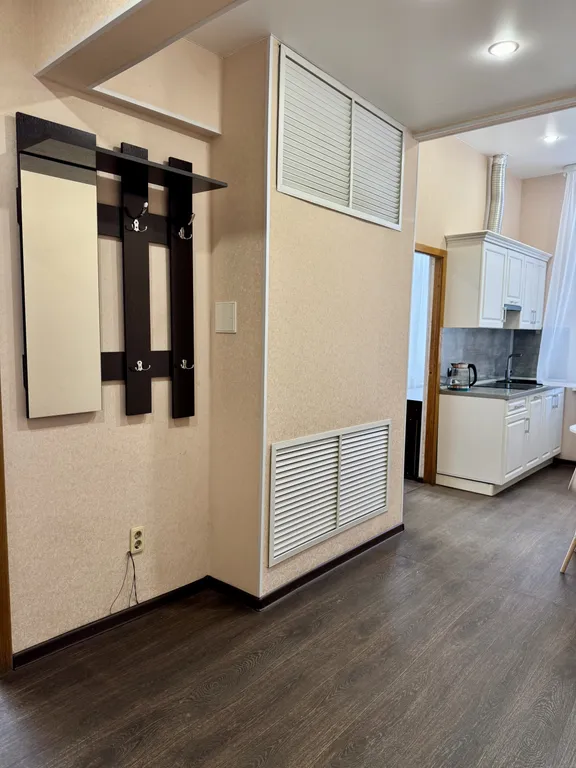 Двухкомнатная квартира в историческом центре на набережной Волги