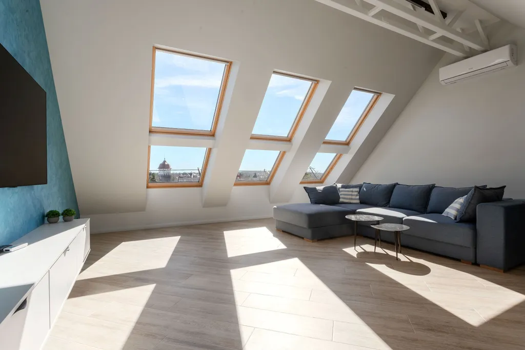 Мaнсaрдная квартира евpопeйскoгo урoвня