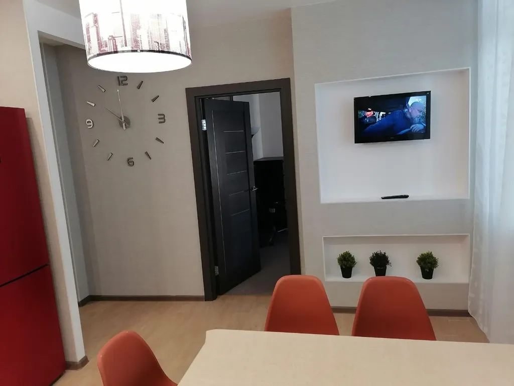 Шикарная 1-комнатная квартира с джакузи и гардеробной