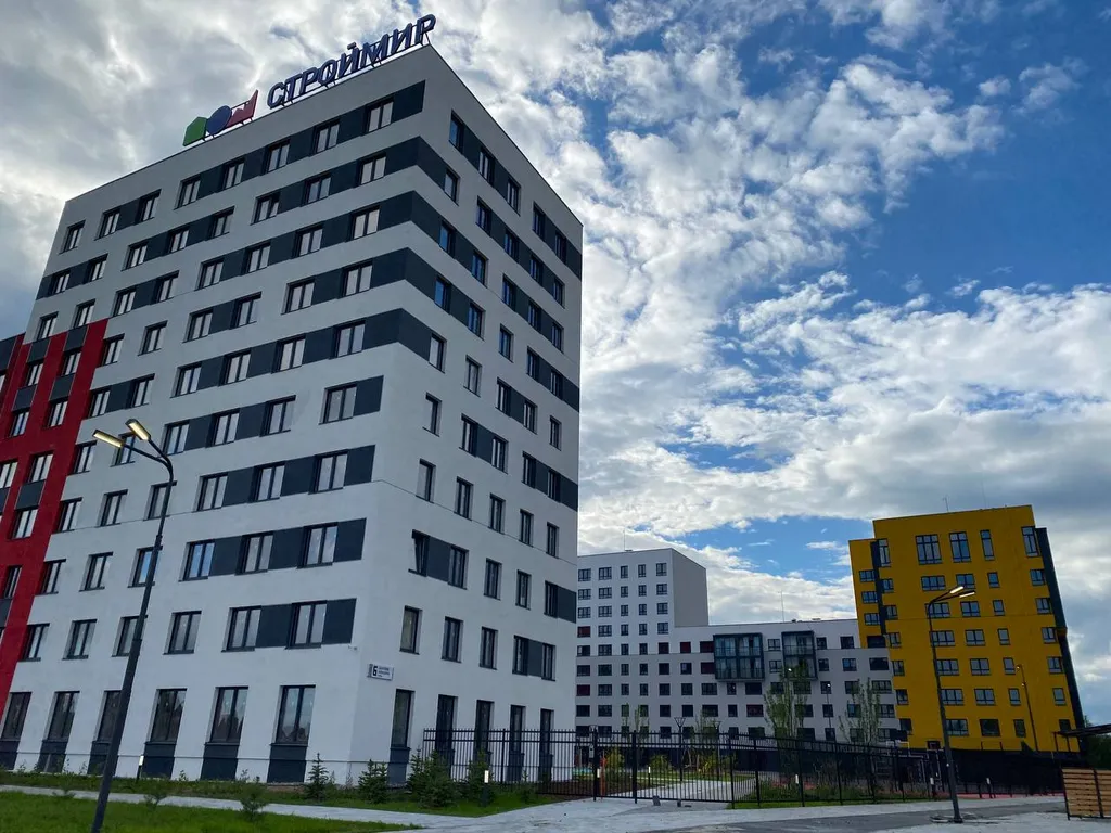 Квартира Двухуровневая современная квартира, бесплатная большая парковка — Тюмень