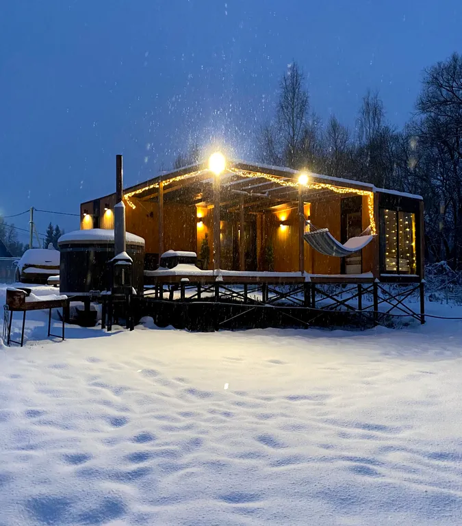 Коттедж Домик на берегу реки с сауной и горячей бочкой Фурако — Новый Быт