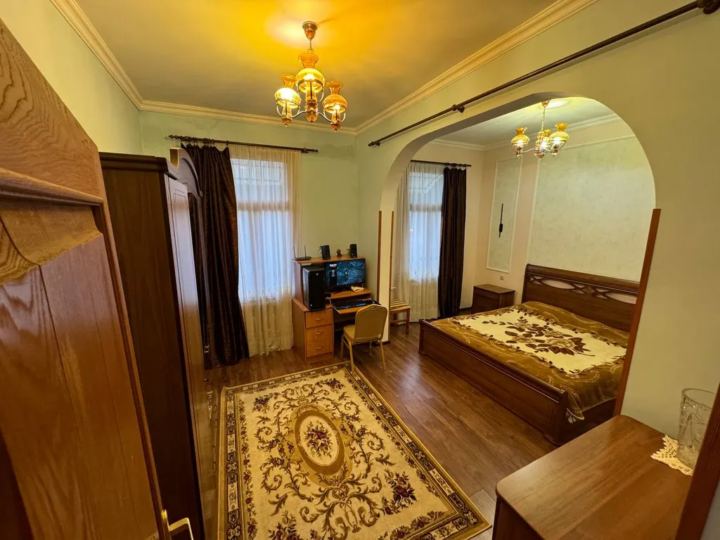 Коттедж Уютный второй этаж дома с отдельным входом и территорией во дворе — Сухум