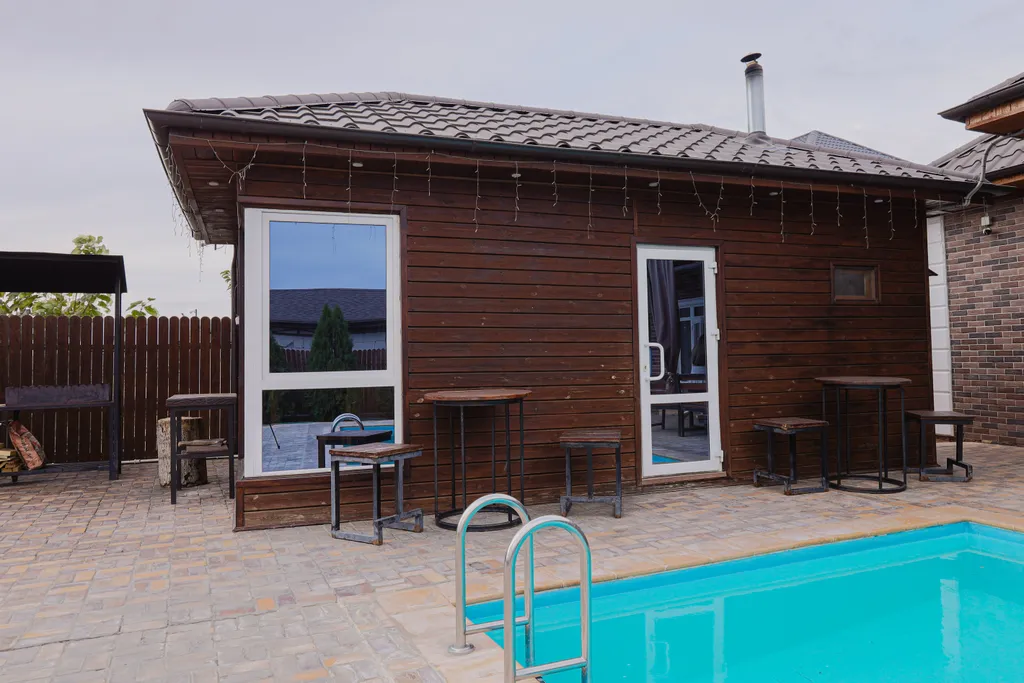 Комфортный дом на берегу реки в 30 минутах от центра города