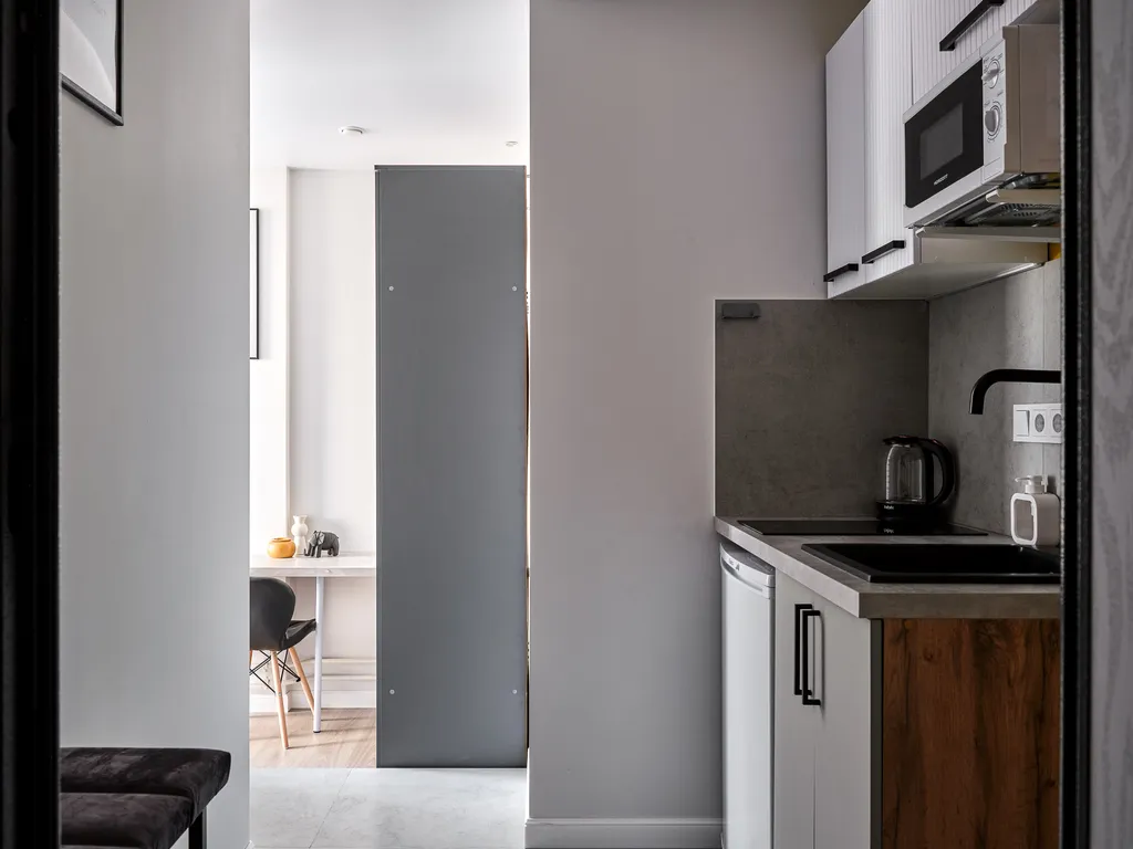 Студия у метро