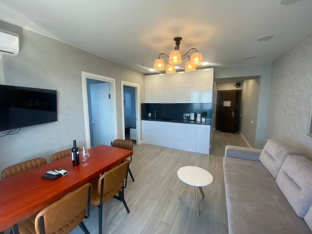 Квартира Двухкомнатные апартаменты с видом на море и парк — аренда посуточно в Батуми