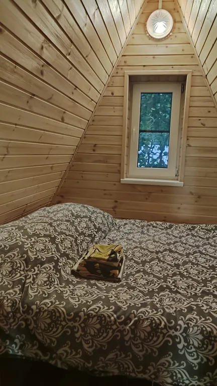 Домики у реки в тихом, уединённом месте, по дороге на Архыз