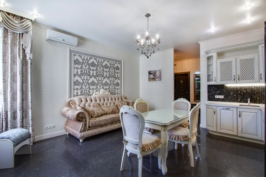 Дизайнерская евро 2-комнатная в самом центре