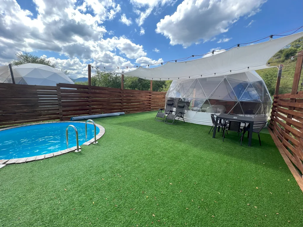 Коттедж Сфера с подогреваемым бассейном — аренда посуточно в Даховская