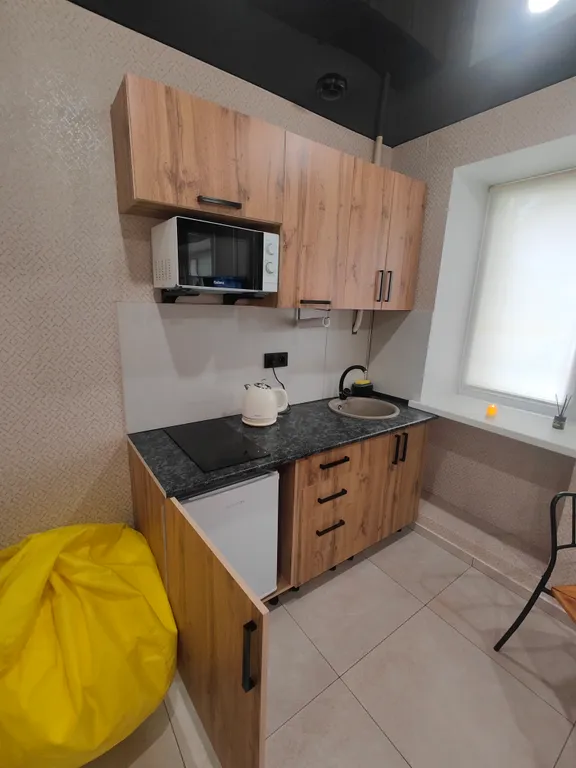 Квартира Уютная студия напротив Парка и Университета в центре Нефтяников — Омск