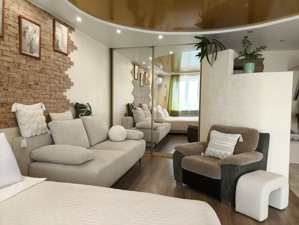 Шикарная квартира с панорамным окном для 4