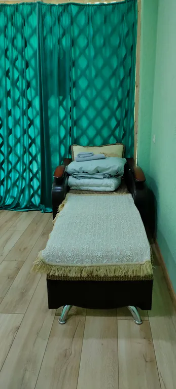 Уютная квартира с отдельным входом в центре города