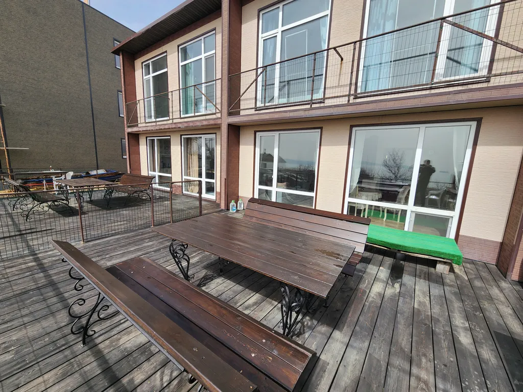 Дом Бархатная 1