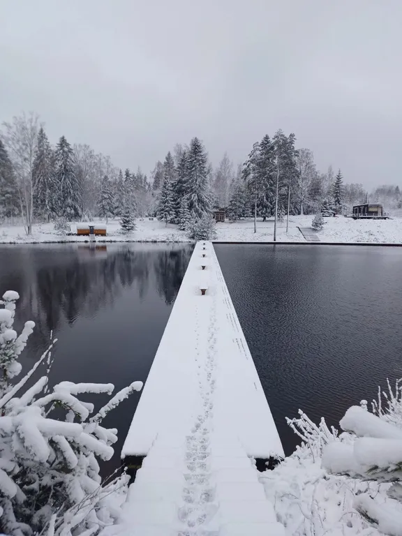 Коттедж Коттедж с купелью — Стеклянный