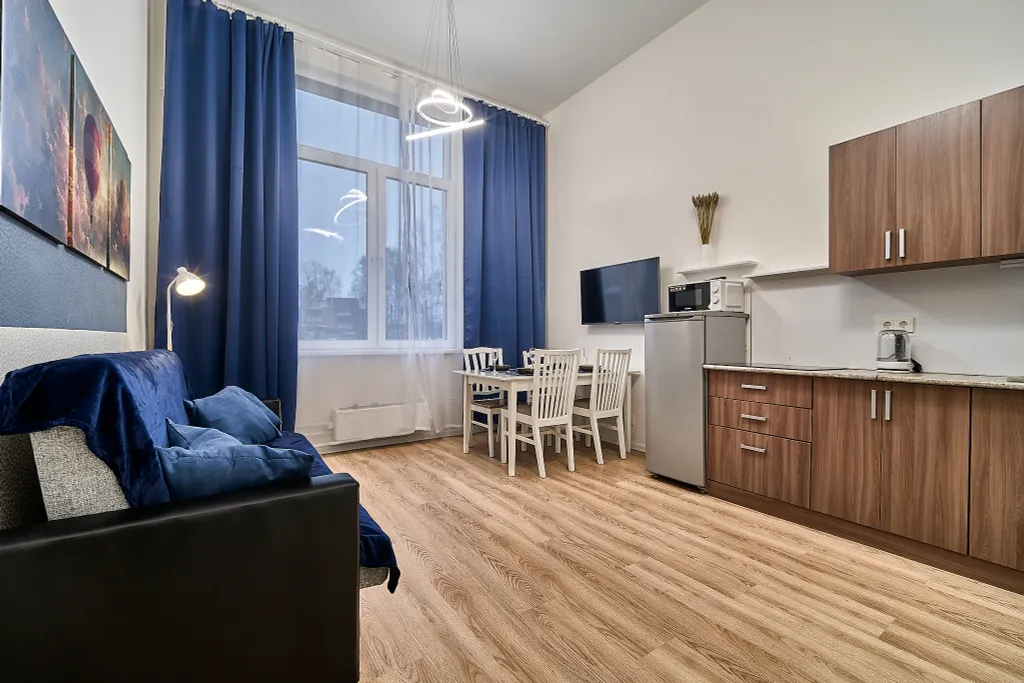 Евротрешка с потолками высотой 3,7 м