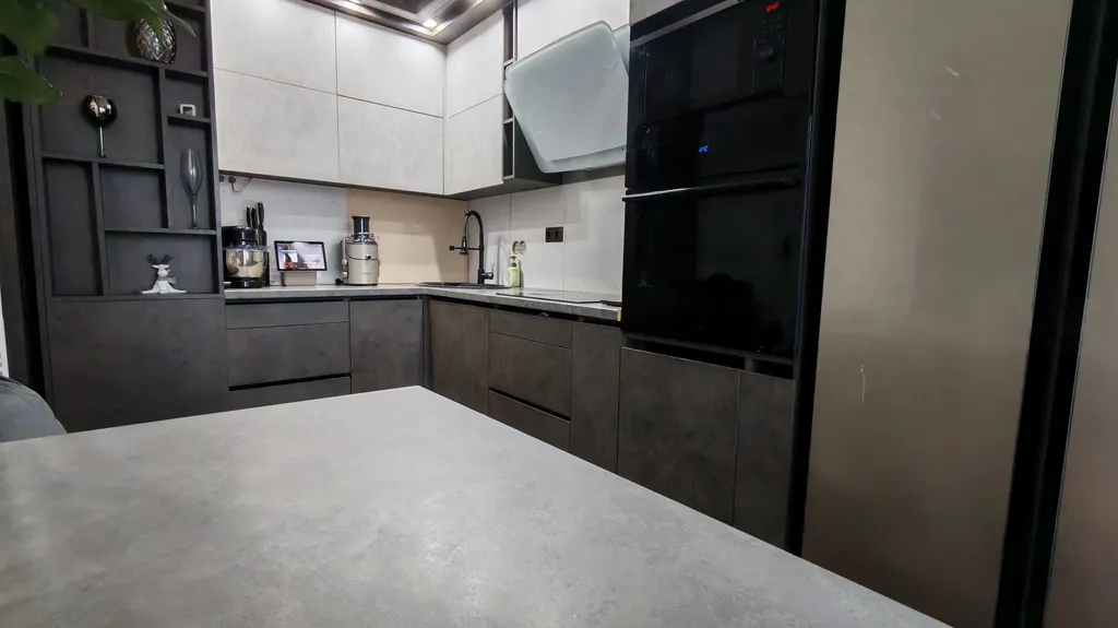 Новострой с красивым видом на город и море