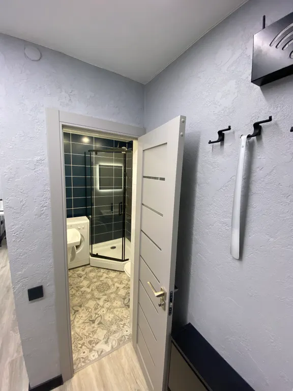 Двухкомнатная квартира в центре с видом на площадь победы