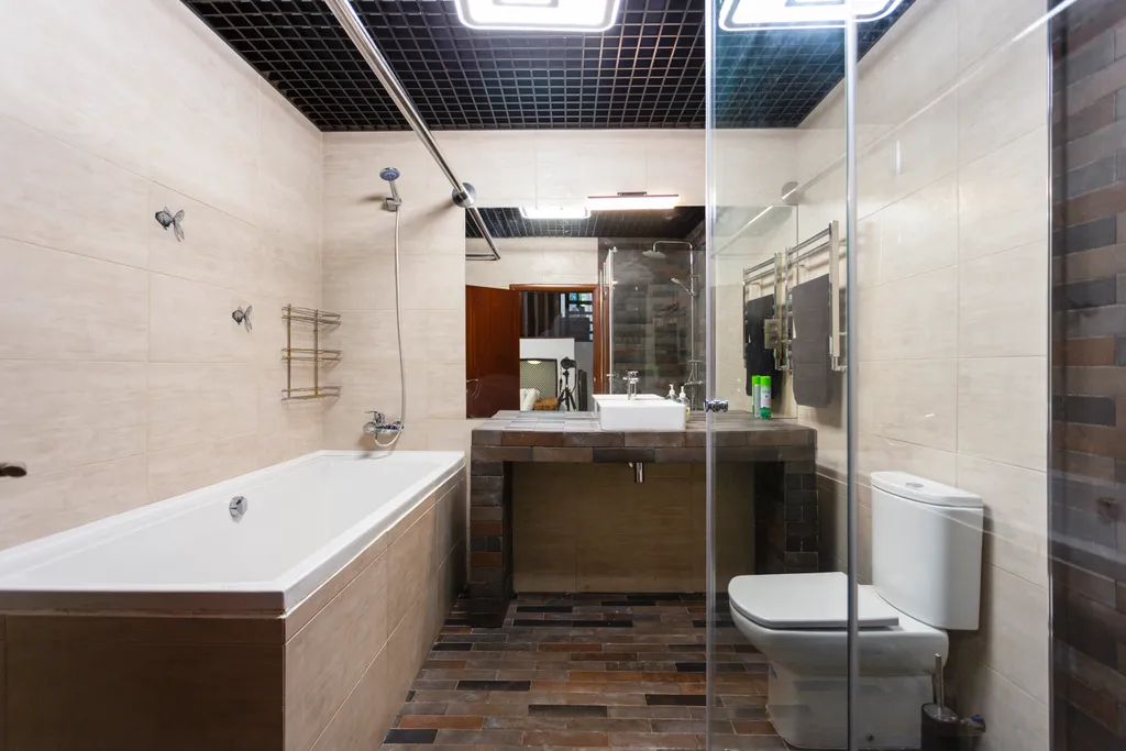 Дом с сауной и теннисными кортами