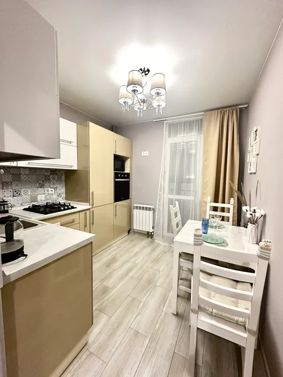 Уютная новая однушка в Парусах