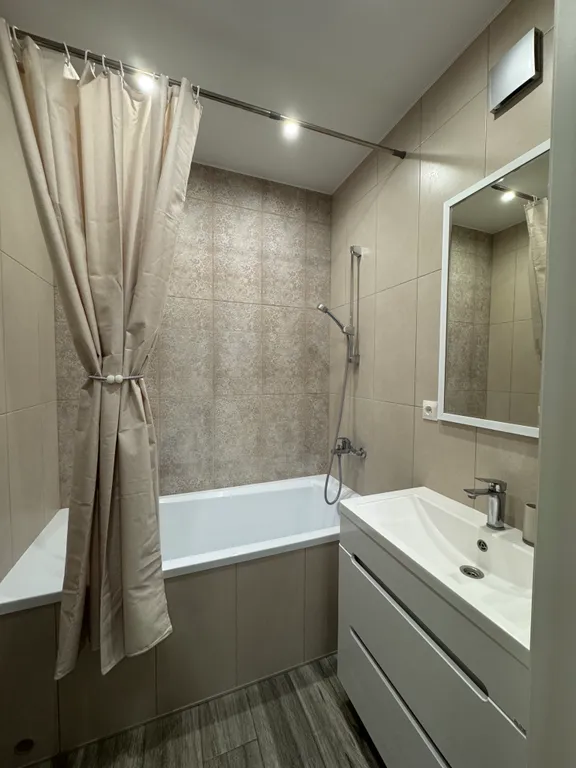 Большая квартира в центре «Морская волна»