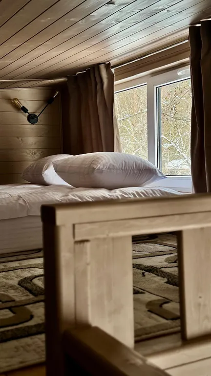 Вип шале на берегу реки, с банным чаном на террасе