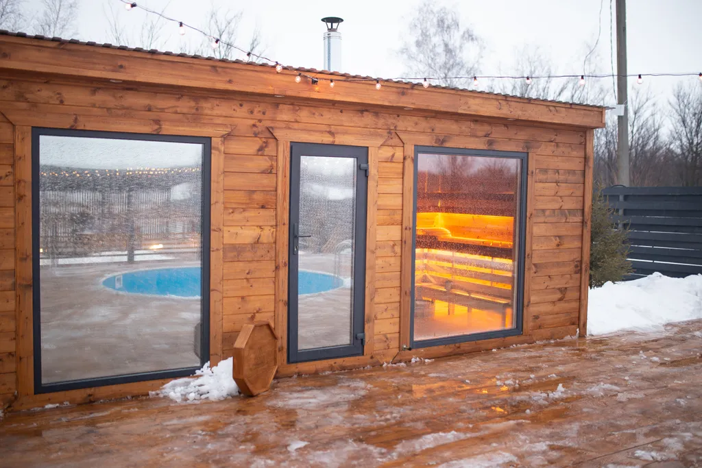 Треугольный дом в аренду с банным чаном и баней