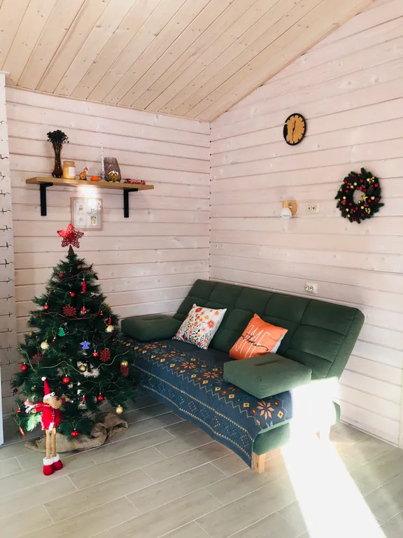 Коттедж Дом в соснах — Василево (Глебовское с/п)