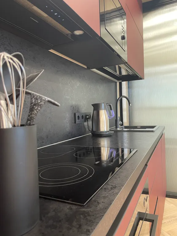 Супер видовая квартира в элитном доме с новым дизайнерским ремонтом