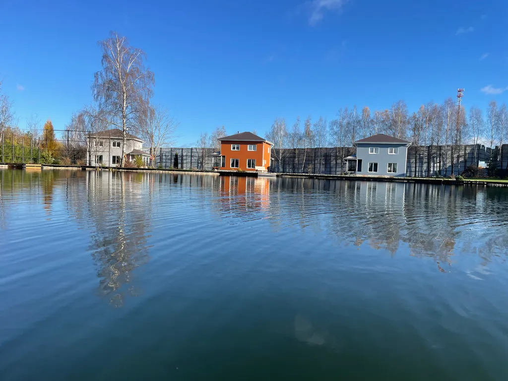 Выходные вдвоем в чудесном месте, бронируйте быстрее дом на берегу