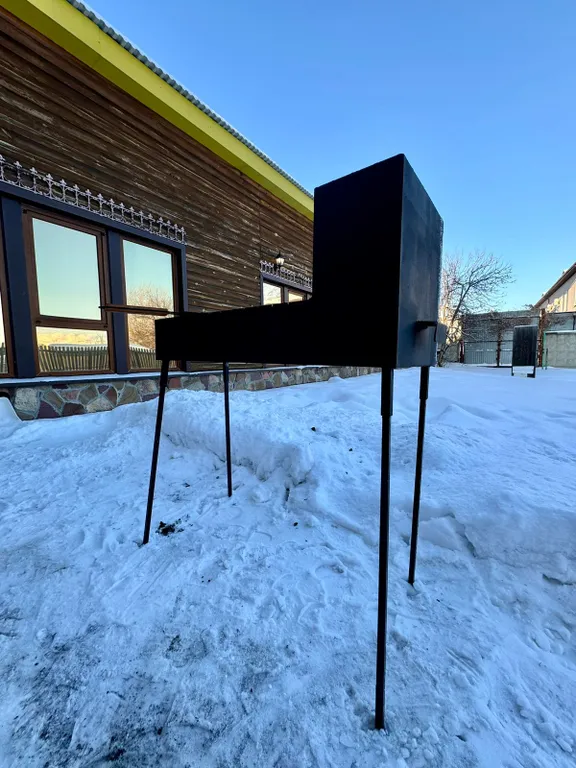 Дом с сауной и бассейном в черте города