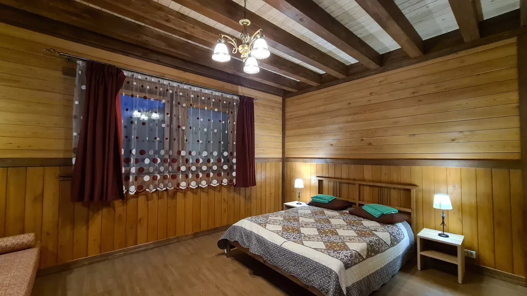 Коттедж на 12 человек Б4