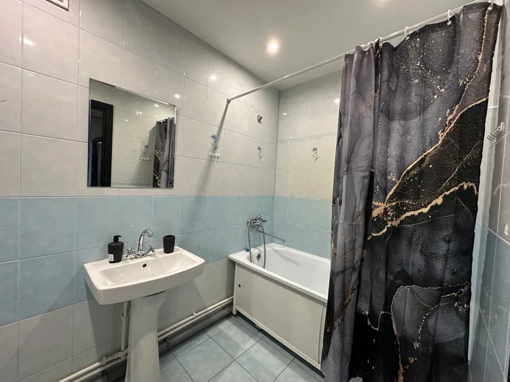 Квартира в районе ЖД вокзала, с видом на Волгу