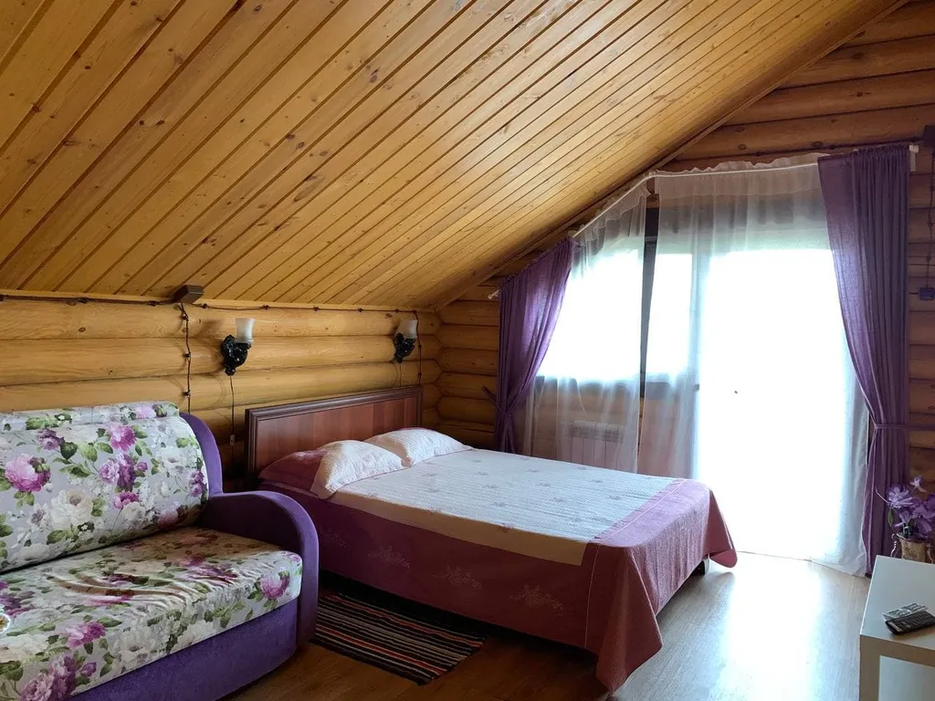 Дом с баней у пруда Алмаз Сити для мероприятий и отдыха