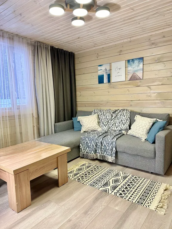 Коттедж Уютный домик в сосновом лесу — Кириши