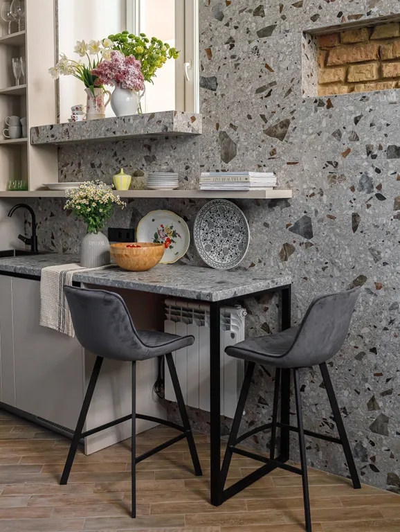 Уютная двухуровневая квартира с сауной в центре города