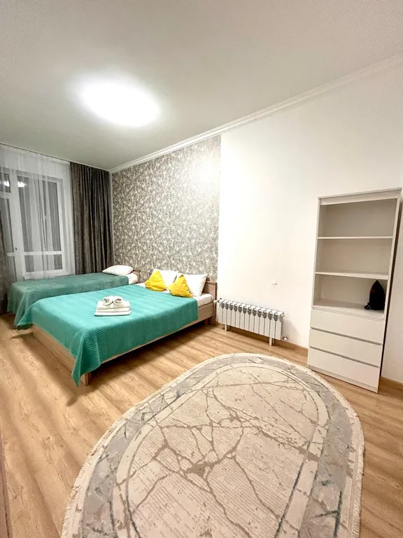 Трехкомнатная квартира около Mega Silkway