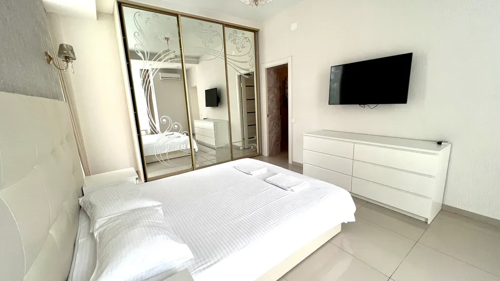 Панорамная квартира с шикарным видом на Ялту