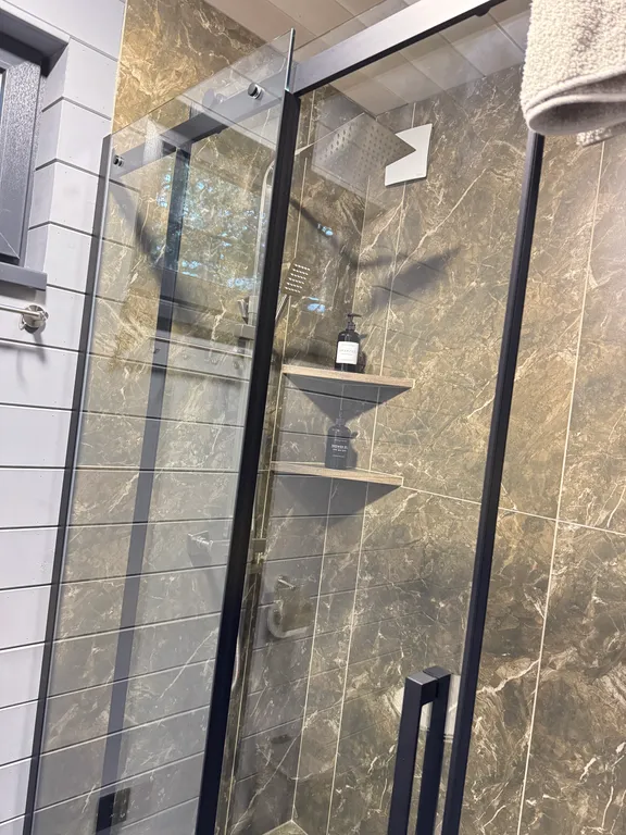 Двухэтажный дом с видом на горы База отдыха ПроЛес