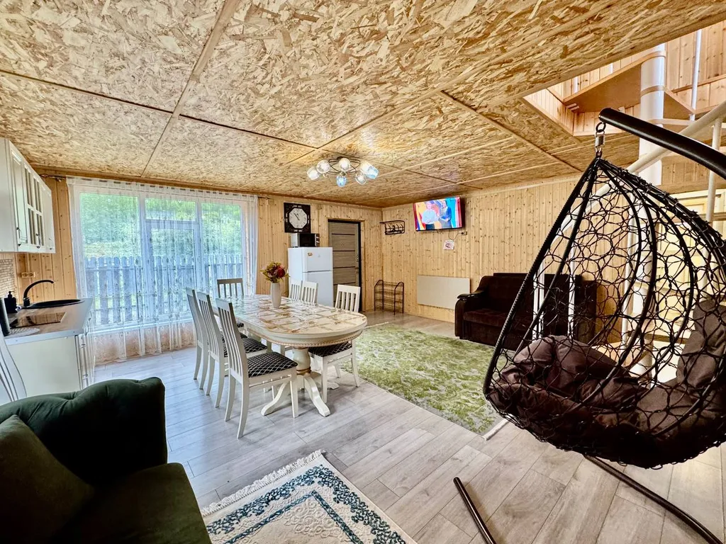 Коттедж 8 с двумя спальнями — аренда посуточно в Архыз